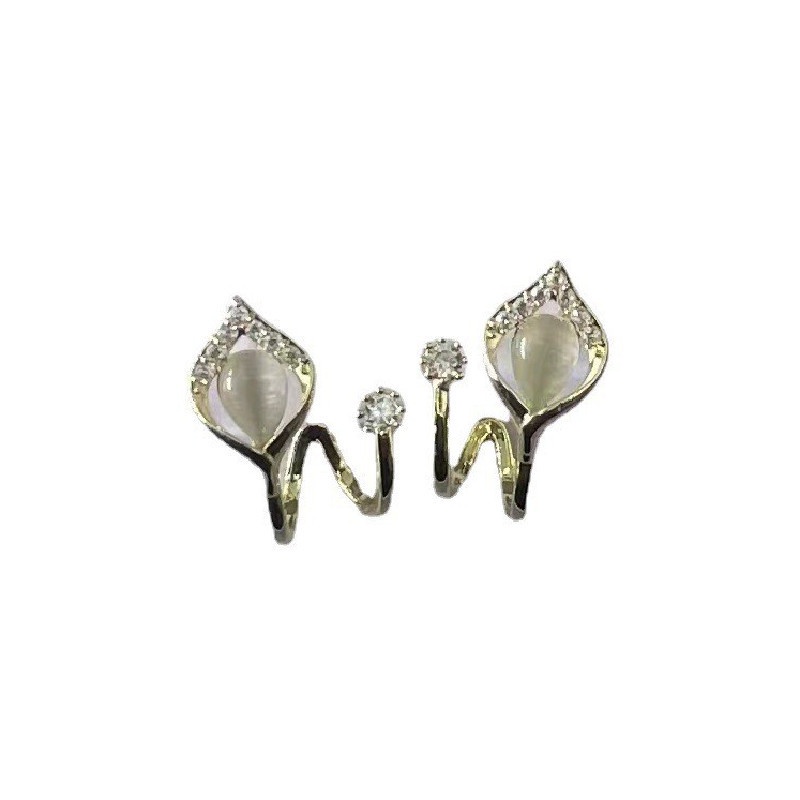 Anting S925 Silver Needle Bentuk Tulip Aksen Berlian Gaya Retro