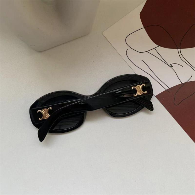 Kacamata Hitam Pelindung UV Bahan Metal Gaya Vintage Untuk Wanita