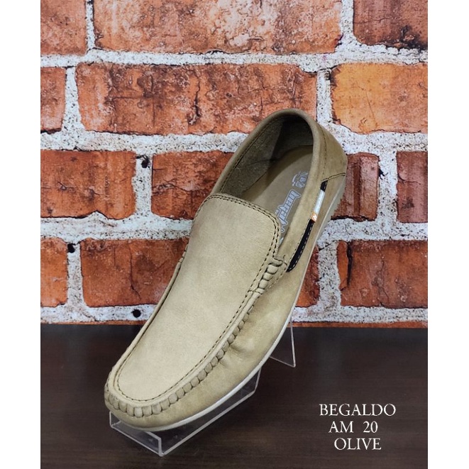 Sepatu pria merk BEGALDO,sepatu slip on kulit