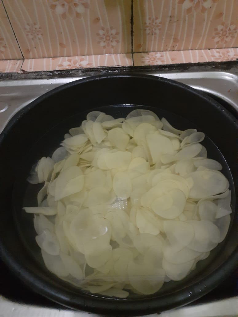 Pengiris Perajang Bawang Dan Keripik Kayu Jati
