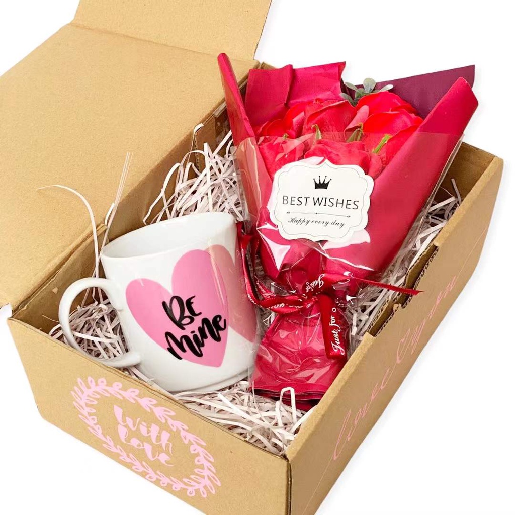 

Scoop Hadiah Hampers Valentine 46313401