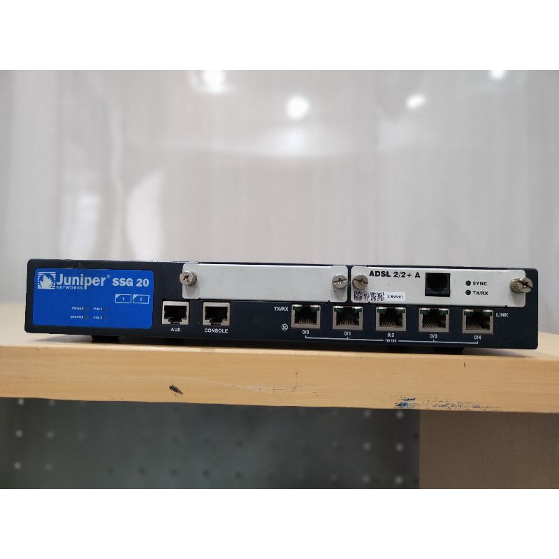 Juniper Networks SSG-20-SH Security Servicec Gateway