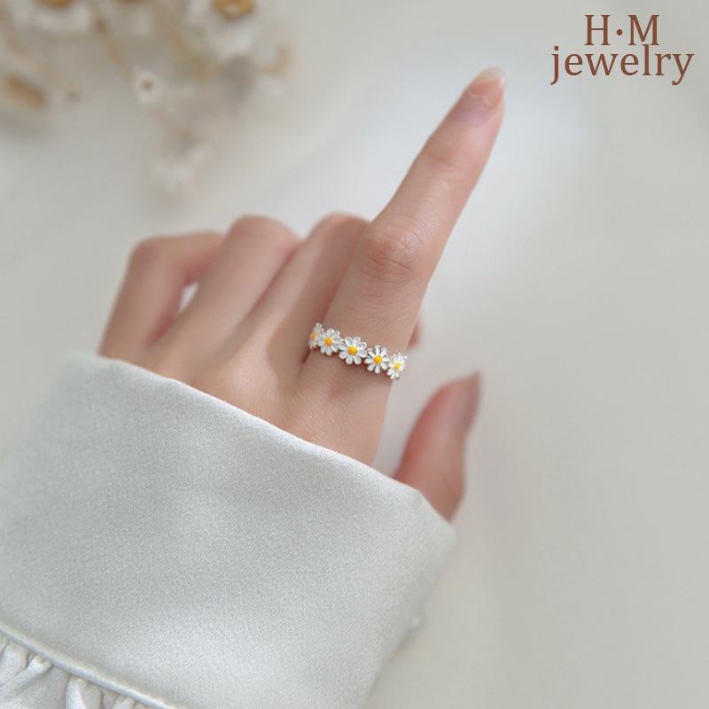 Cincin Desain Bunga Daisy Kecil Warna Putih Gaya Mori