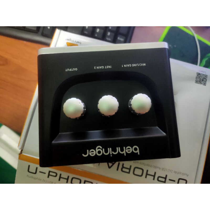 SOUNDCARD BEHRINGER UM2 (BEKAS)