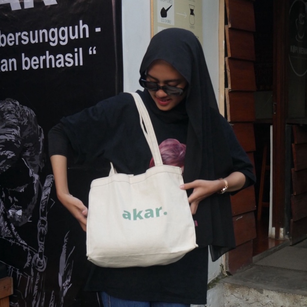 Totebag Wanita Kanvas Aesthetic Tas Tote Bag Sekolah Kuliah Korea Terbaru