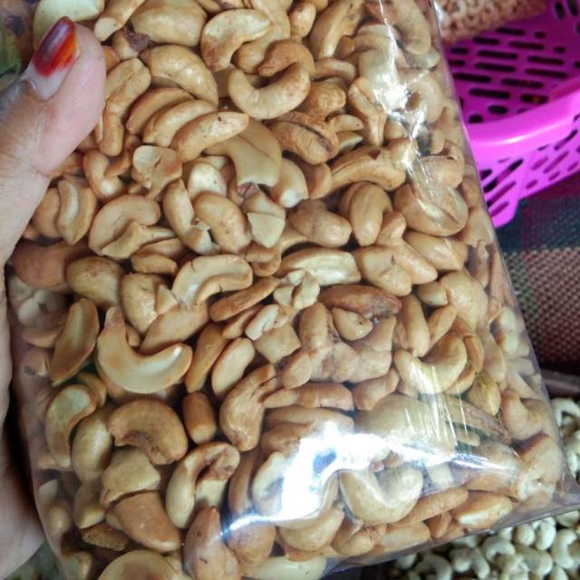 

Kacang mete 1/2 kg