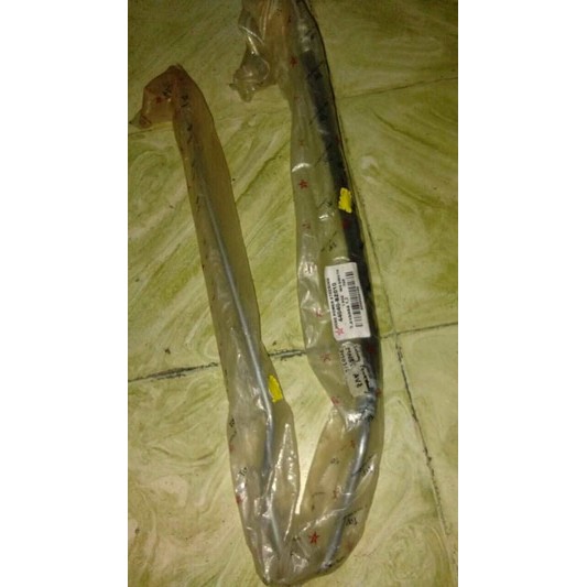 Selang power steering avanza