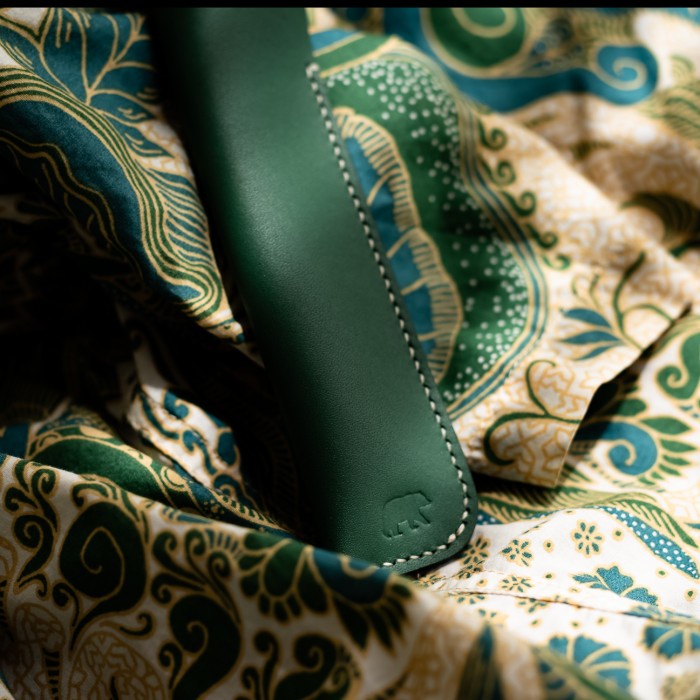 

Limited Green Leather Pen Sleeve, Pen Case, Fountain Pen Case, Pen Sleeve Hemat