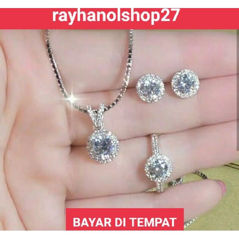 SET PERHIASAN WANITA TITANIUM WARNA SILVER ANTI KARAT LAPIS EMAS