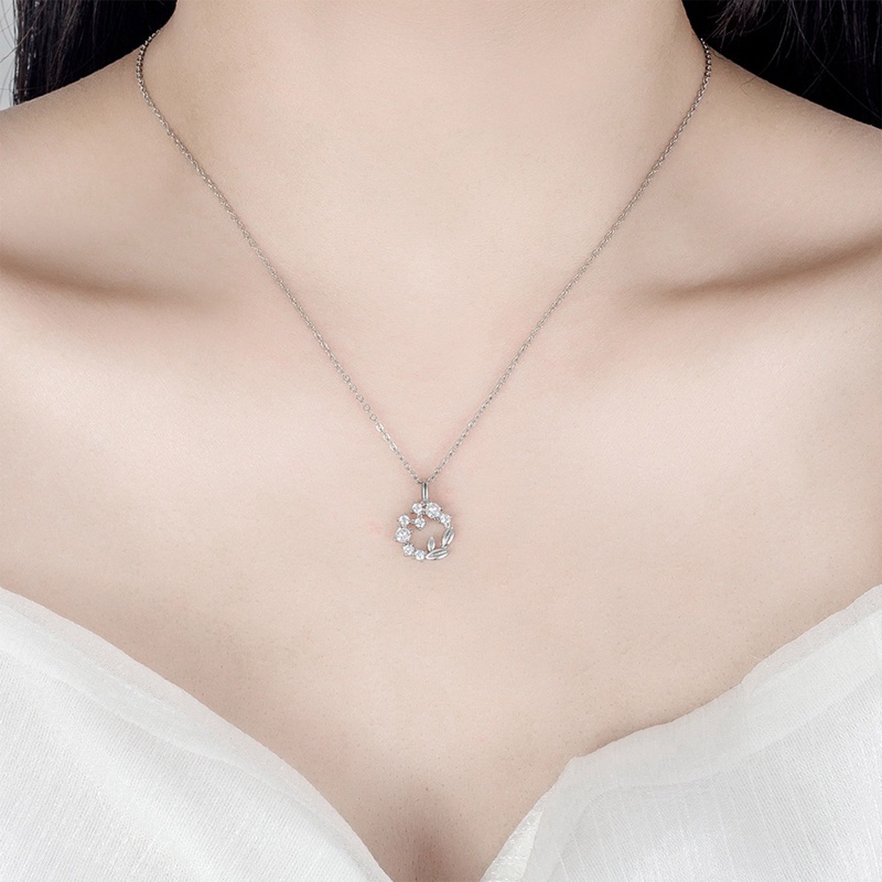 Kalung Liontin Batu Bulan Butterfly Warna Silver Untuk Wanita