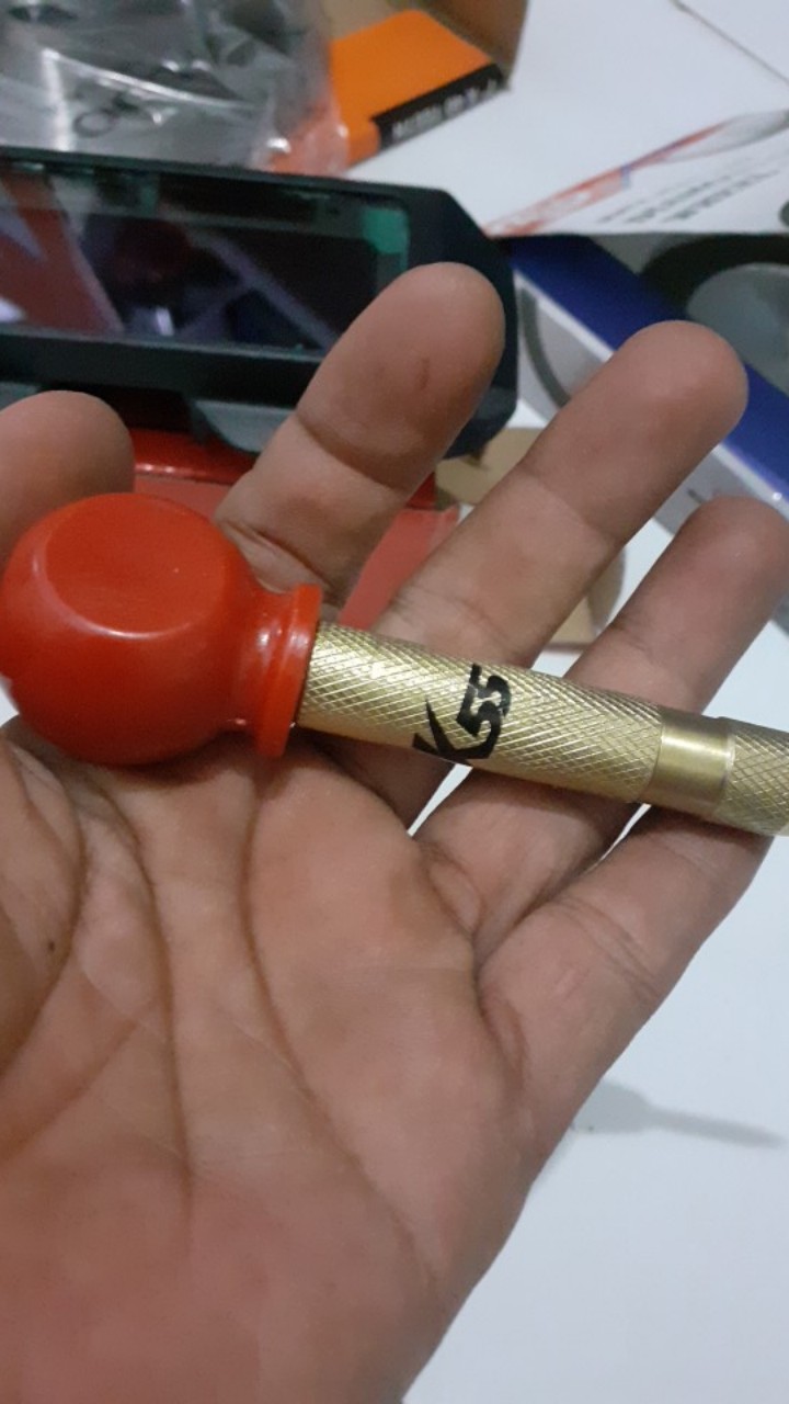 Marking Merah Bulat Drip Punch Center Otomatis Penitik Besi Mesin Bor