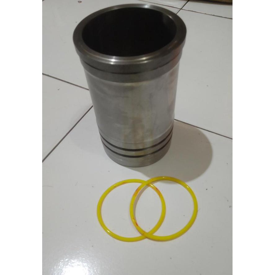 Cylinder liner R180 dan r175