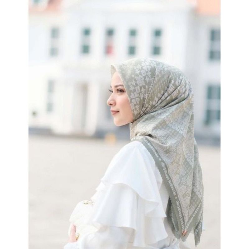 READY DIRGAHAYU SCARF BY VANILLA HIJAB SOA RIUNG BAJAWA