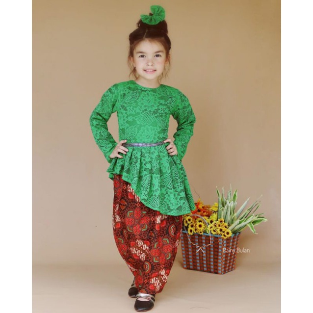 kebaya prameswari/kebaya anak murah/kebaya newborn/kebaya kartini/kebaya modern/kutubaru murah/kutubaru anak