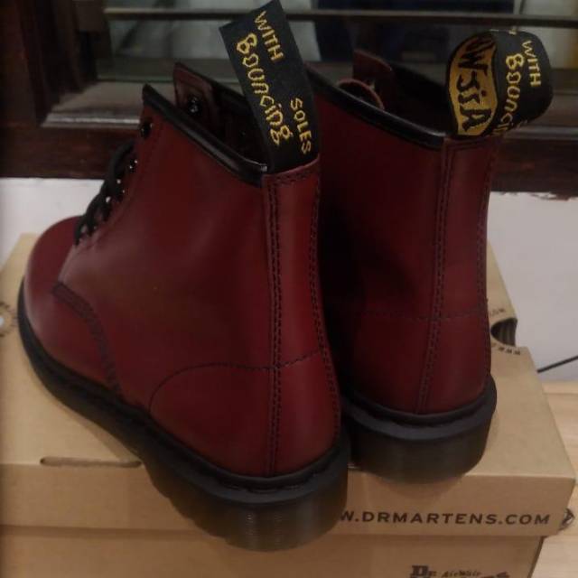 dr martens 101 smooth cherry red