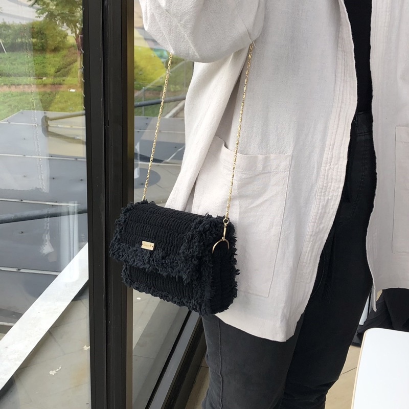 Tas Selempang Wanita / Sling Bag / plastik kanvas / plastic canvas / - HANDMADE M01