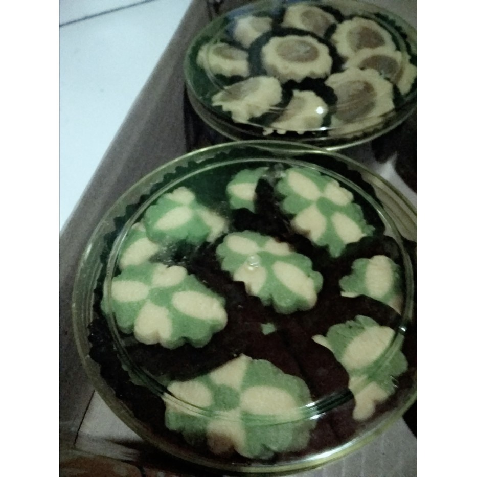 

parcel kue lebaran 6 macam kue