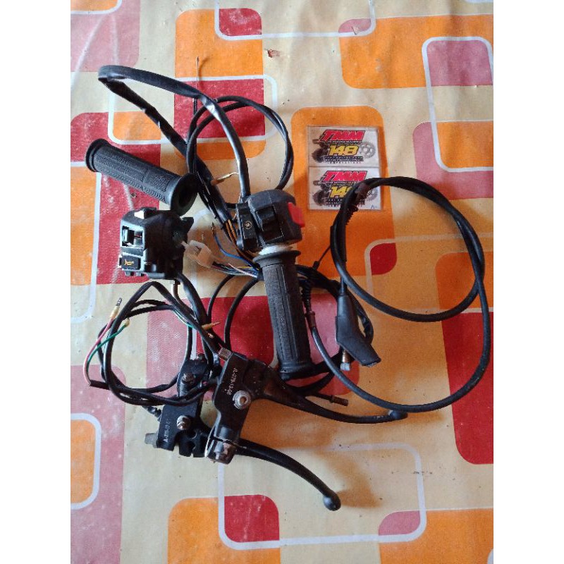 HOLDER JIALING BENTOR RODA TIGA