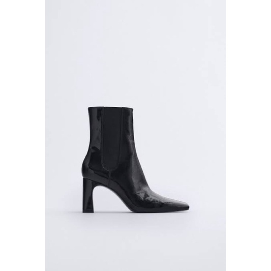 ZARA WOMAN GLOSSY ANKLE BLACK BOOTS (NEW ORIGINAL STORE)