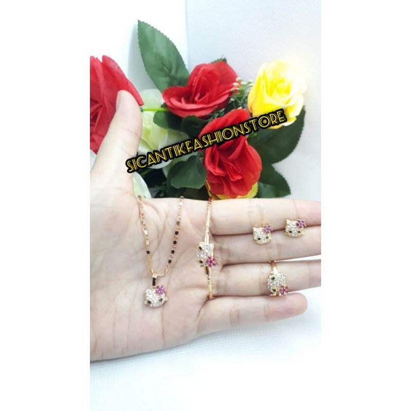 PROMO KALUNG TITANIUM ANAK-ANAK SATU PAKET LAPIS EMAS /ANTING/GELANG/KALUNG/CINCIN/ANTI KARATMEWAH