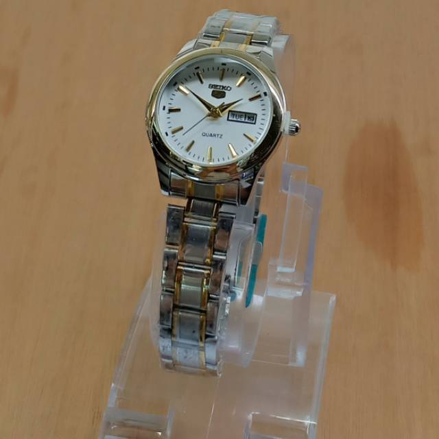 Jam Seiko wanita, Tgl & Hari aktif/on, water resist, terbaru.