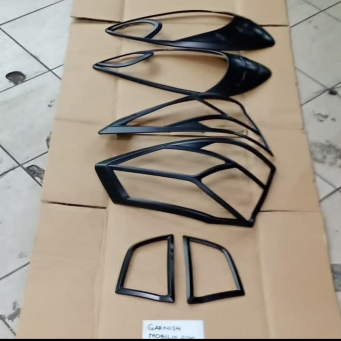 Paket Garnish Garnis Lampu Depan Belakang Mobilio 2014 2015 2016 Hitam