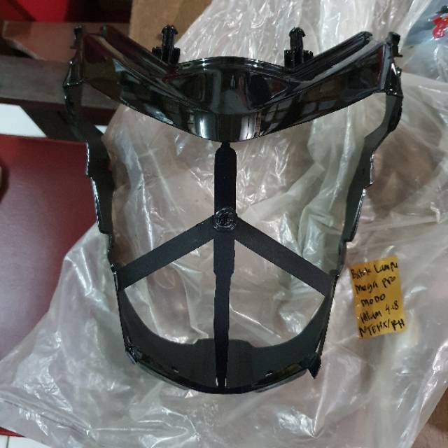 batok lampu depan honda Megapro new 2011 - MF Variasi Motor