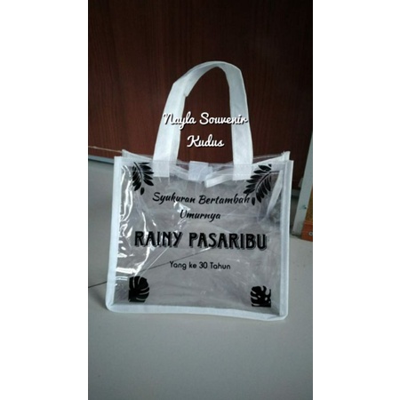 

Custom tas berkat mika plus sablon nama Uk dus 22x22 cm