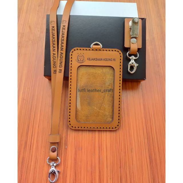 

⭐⭐⭐⭐⭐ NAME TAG KULIT CUSTOM NAMA DAN LOGO PERUSAHAAN/ KEJAKSAAN AGUNG RI