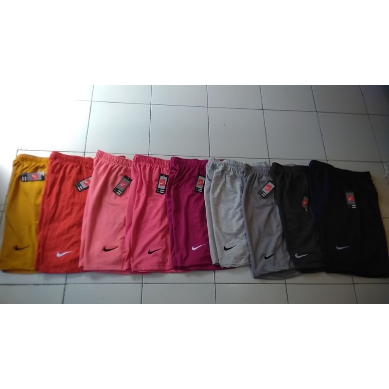 Celana Pendek Nike
