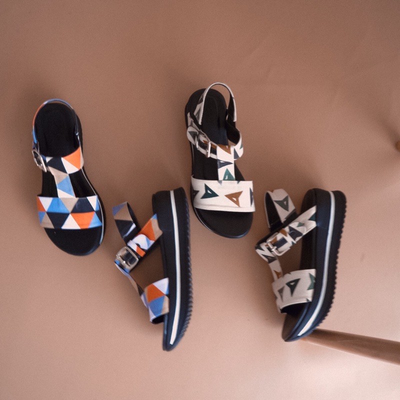 Kana sandals