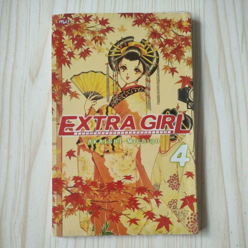 komik extra girl vol 4