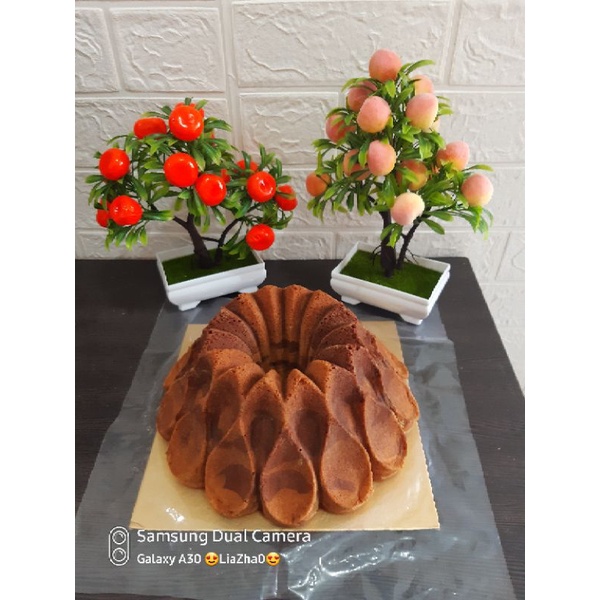 

Marmer Cake motif sultan Ukuran 24cm..Makanan khas bangka belinyu..