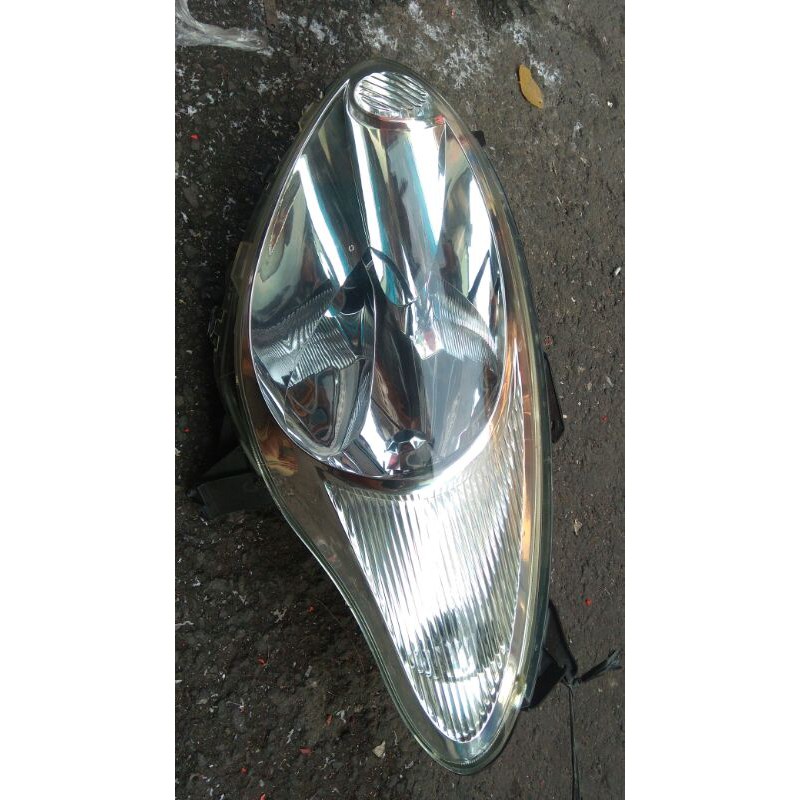 headlamp Sirion 2006