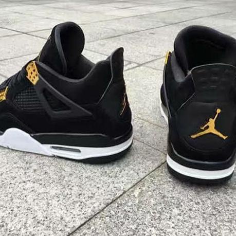 nike air jordan retro 4 royalty black metallic gold