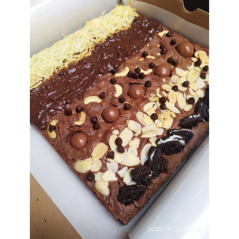 

fudge brownie by umma Large