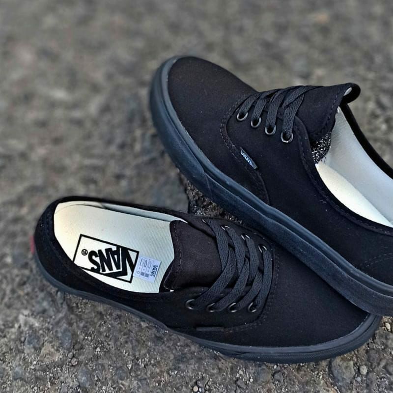 Vans Autentic Full Black Sepatu Vans Hitam Sepatu Vans Full Black Sepatu Vans Hitam Polos