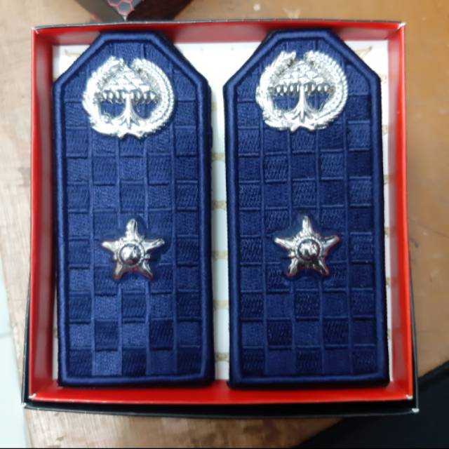 

Pangkat PDU lurah kotak kotak perekat/pangkat PDU lurah terbaru