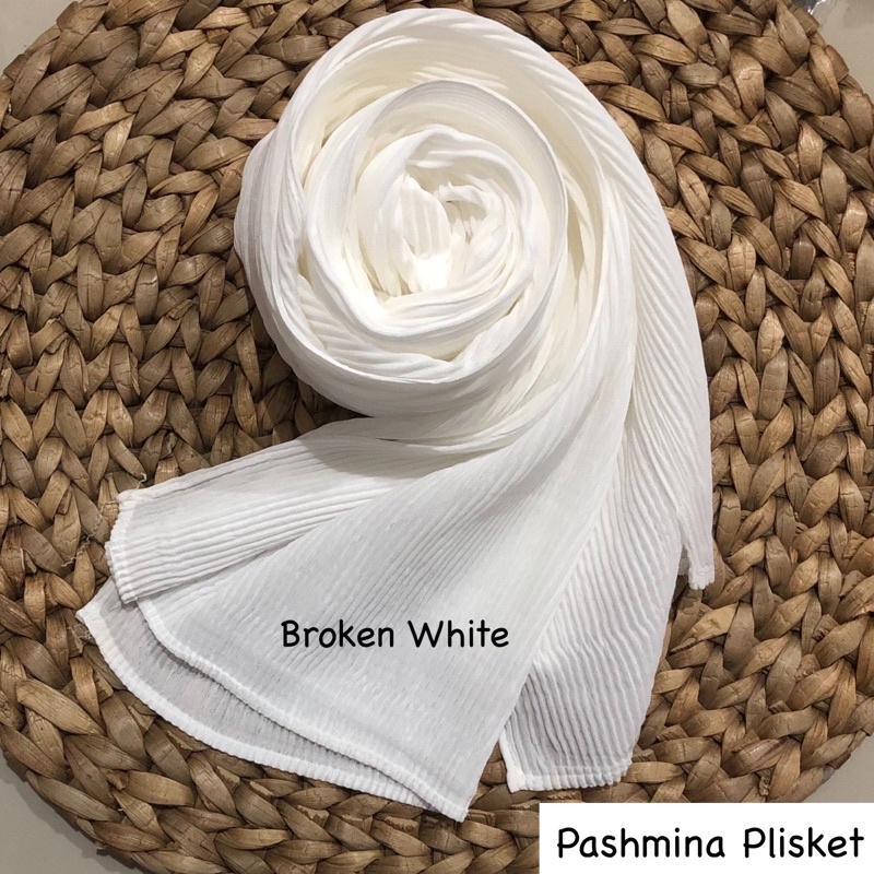 PASHMINA PLISKET CERUTY BABYDOLL FULL PLISKET TANPA GARIS TENGAH-Broken White Plisket