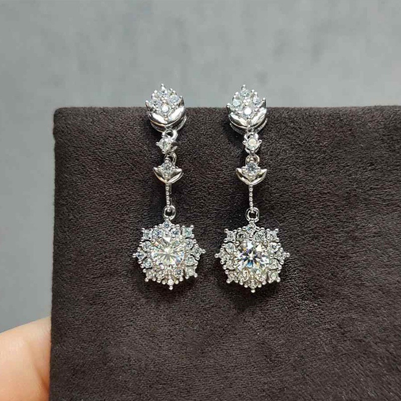 Anting Tusuk Gantung Wanita Warna Silver Hias CZ High Quality Untuk Pernikahan