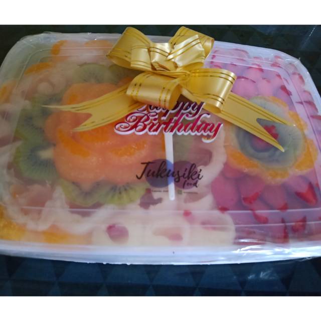 

Tukusiki salad 2000 ml special toping hbd/anniv 12