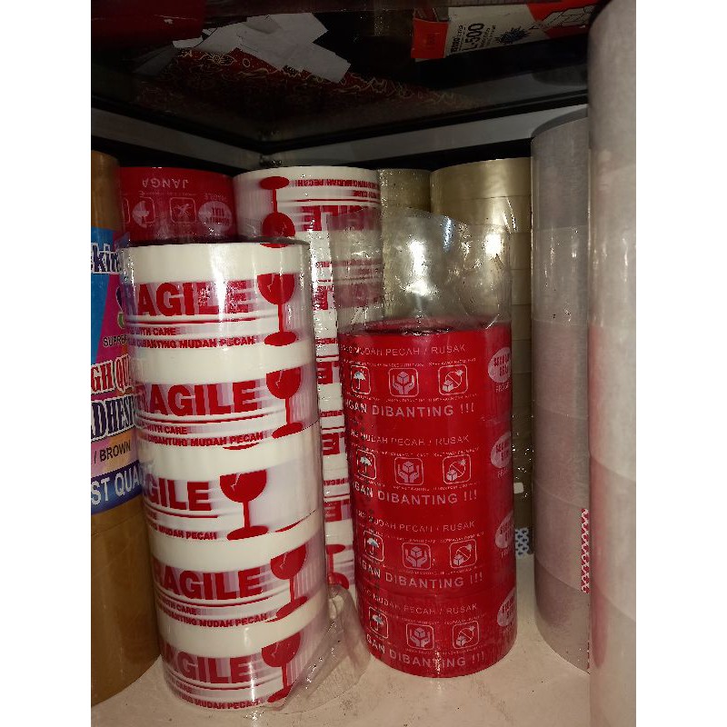 

lakban fragile/lakban jangan dibanting 70yard