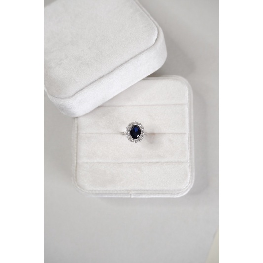 VELVET RING BIOX WHITE / BOX PERHIASAN