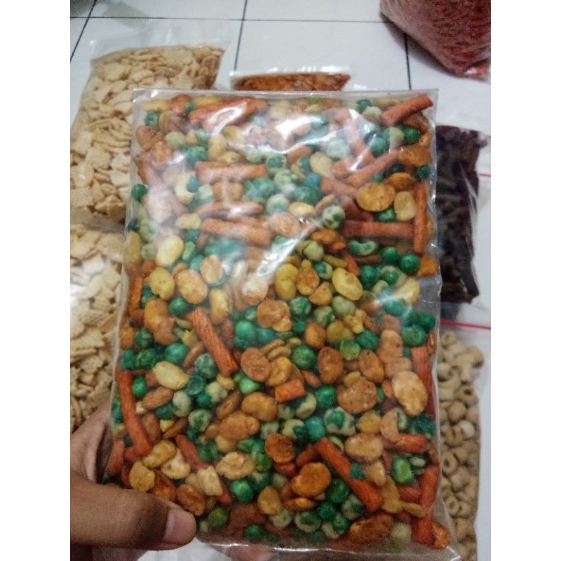 

kacang campur 250gr