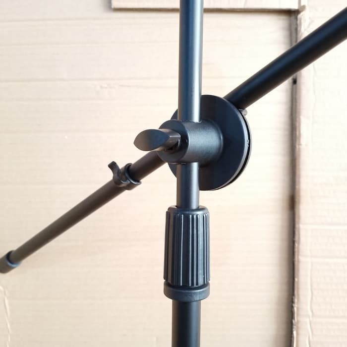 STAND MIC LANTAI TARGA MS 69B BOOM MIC STANDDING