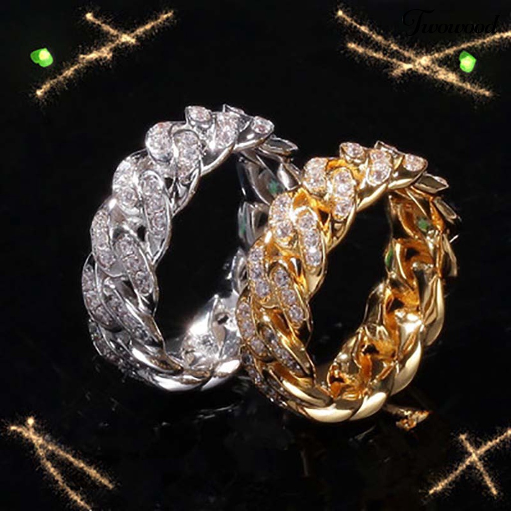 Cincin Model Twisted Bahan Cubic Zirconia Alloy Untuk Hadiah