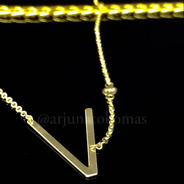 Kalung UBS X Carendelano Inisial V Gold