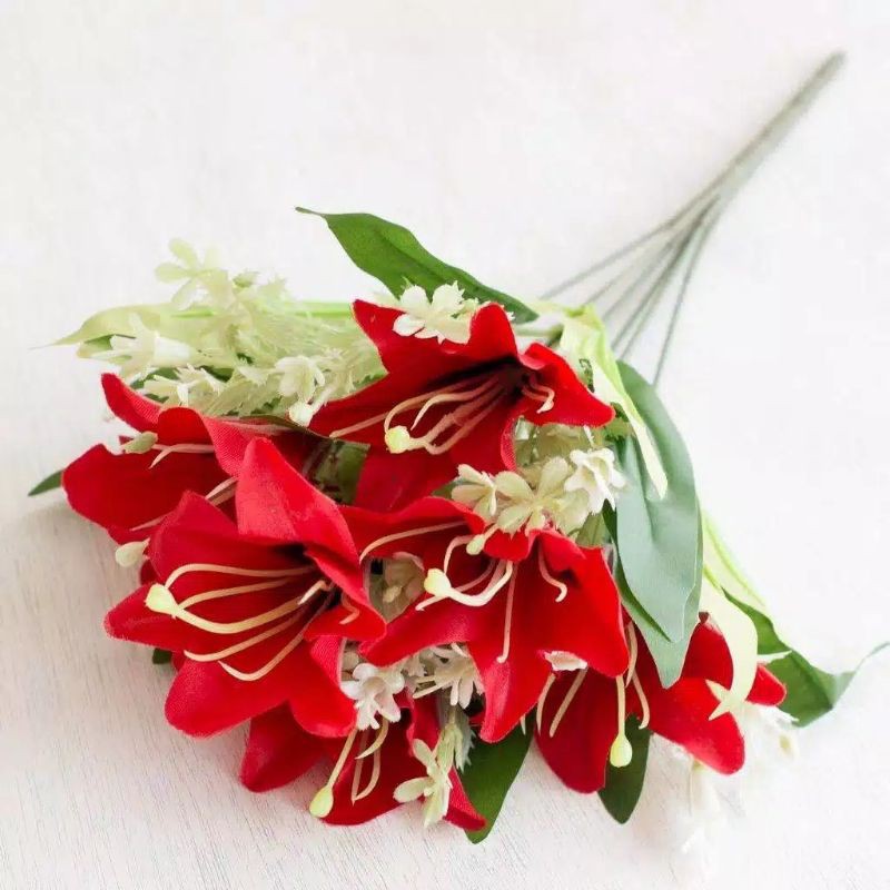 BUNGA LILY ARTIFICIAL / LILY BUNGA PLASTIL / LILY DEKORASI-MERAH