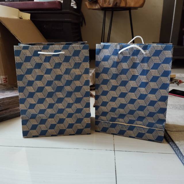 

Papaerbag Motif