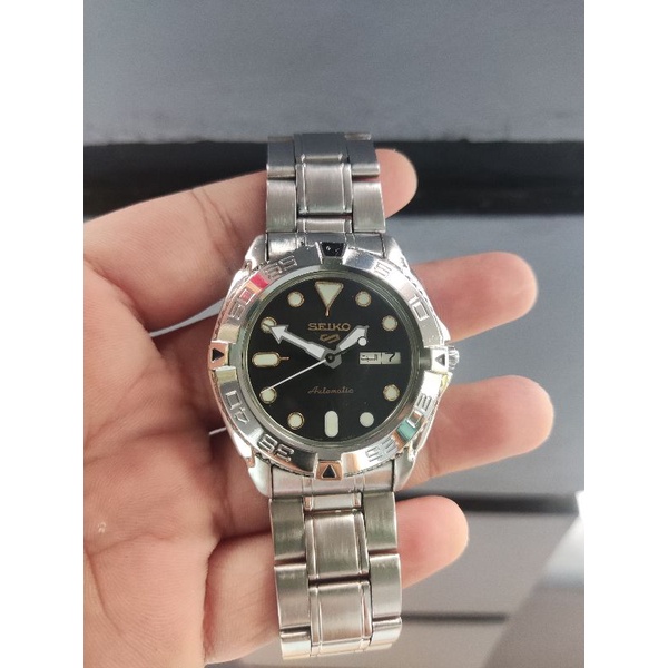 Seiko 5 sport mod jam tangan second bekas